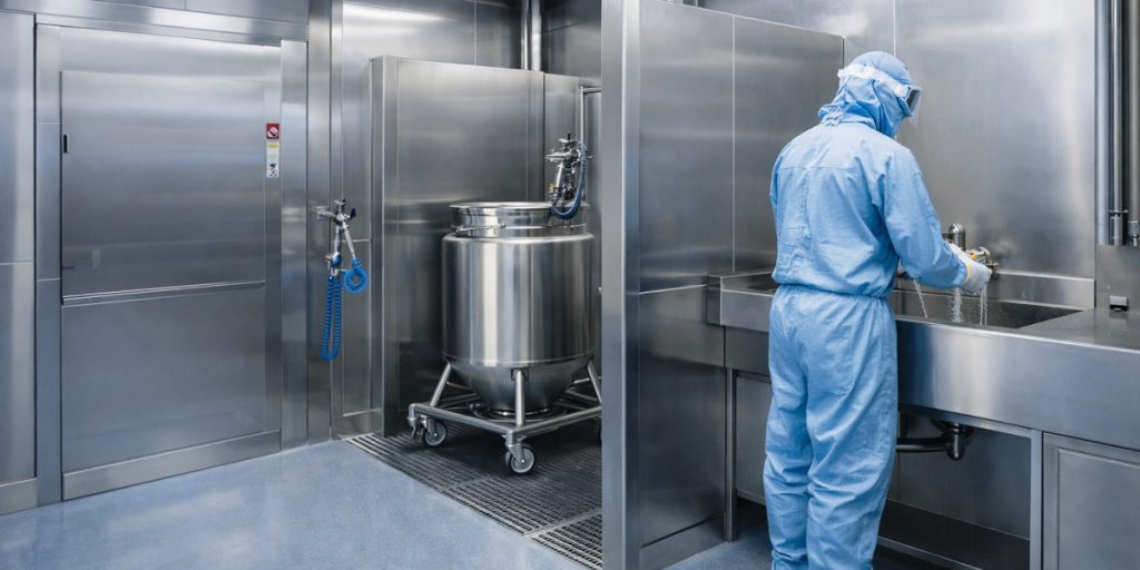 Vessel cleaning solutions – CIP and COP - SteelcoBelimed